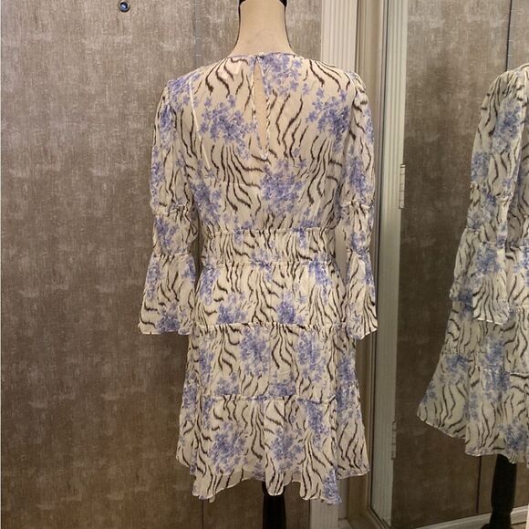 Cinq à Sept 100% silk Dress, US8 - Picture 7 of 14